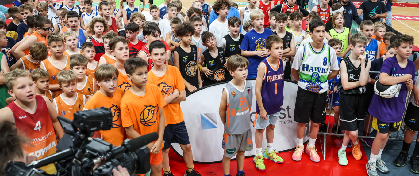 008_20240615_GRZE0746_RAD