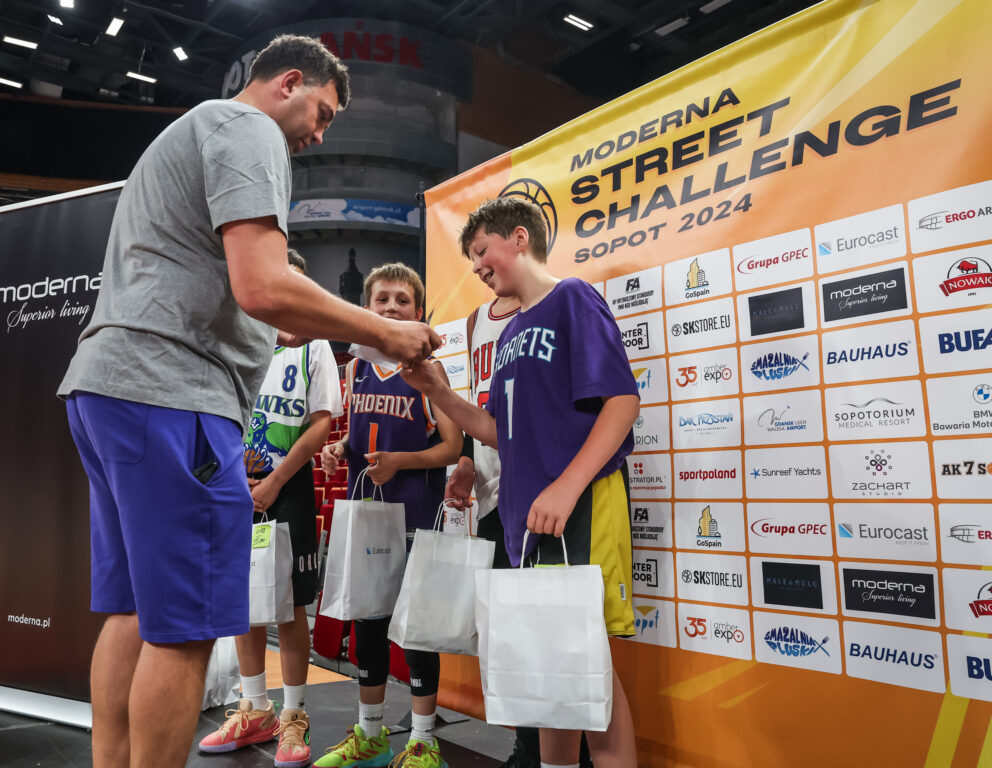 122_20240615_GRZE3105_RAD