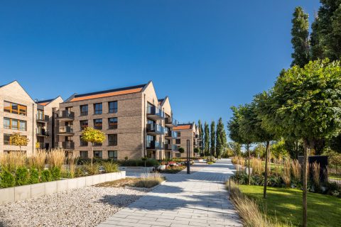 12_MODERNA_FrontPark2_s